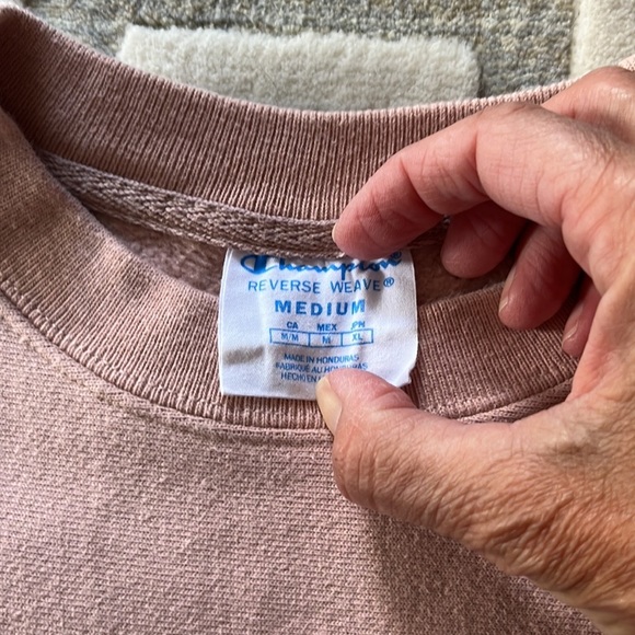 Champion UNC Tar Heels pink crew sweatshirt. Mens M. very good used condition. - Picture 2 of 6